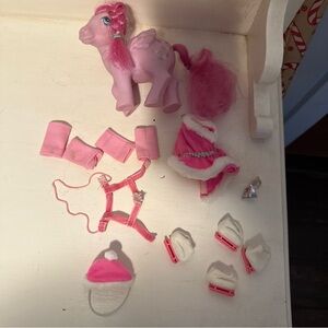 Vintage 1984 G1 Hasbro My Little Pony Heart Throb Pegasus Figure Skating outfit